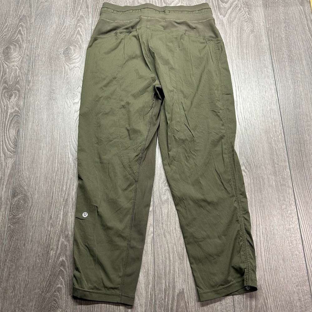 Lululemon Dance Studio Crop 25 Olive Green Pinstripe Joggers Size 6